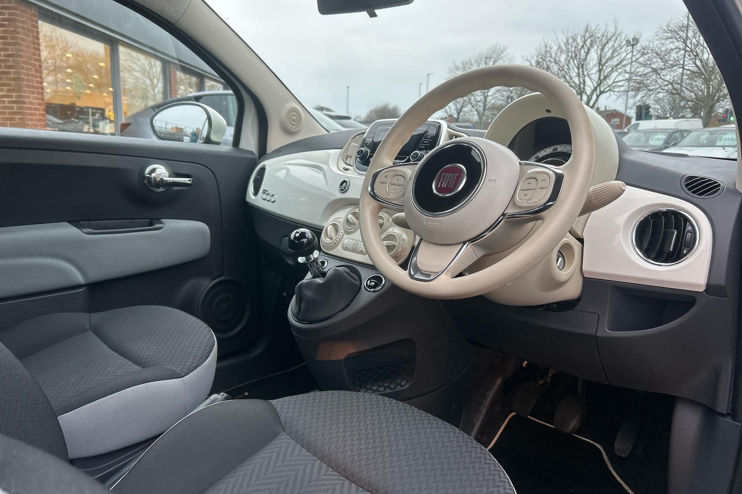 Used Fiat 500 2018 for sale - 76875956: Photo 2