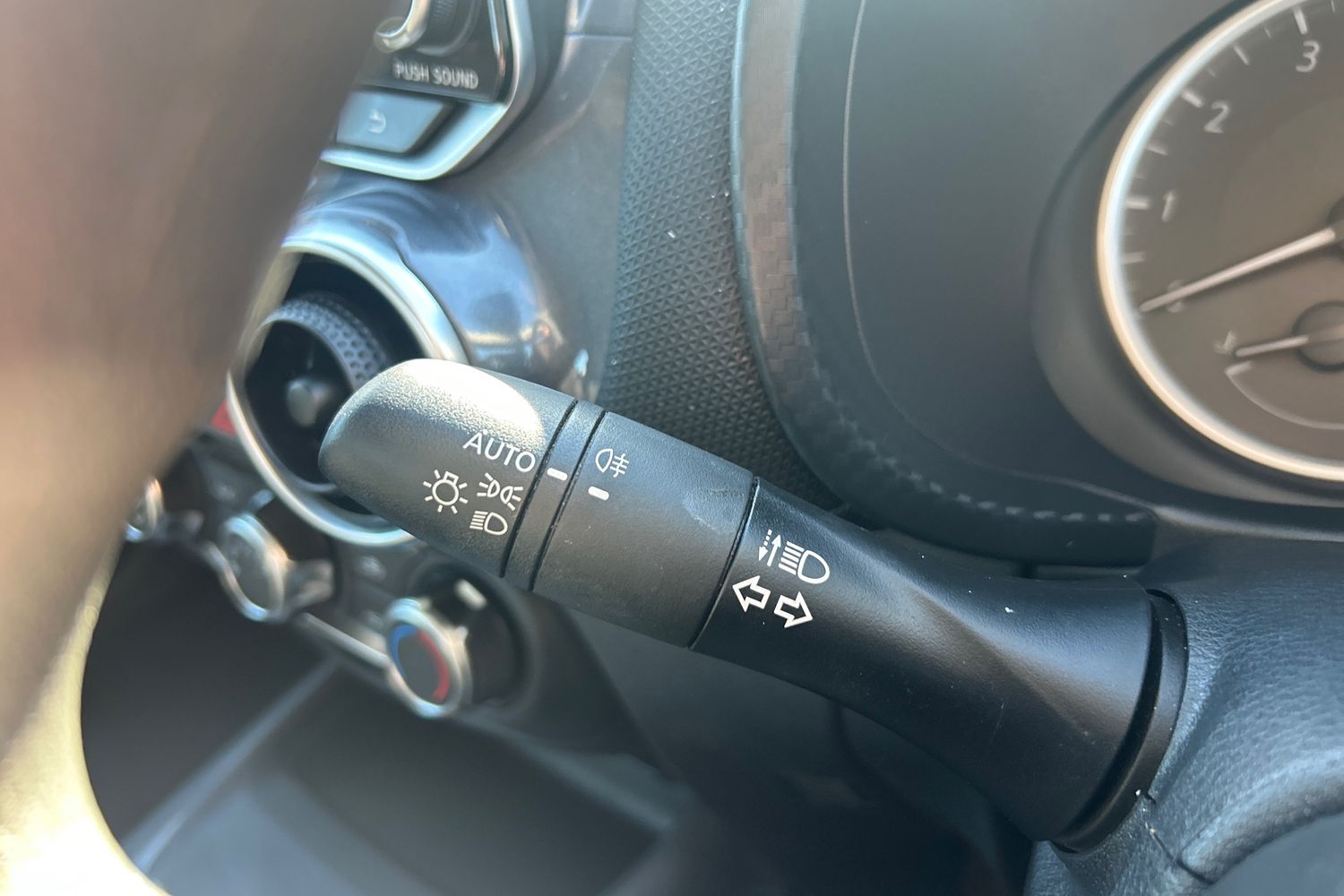 Used Nissan Juke 2023 for sale - 78012490: Photo 17