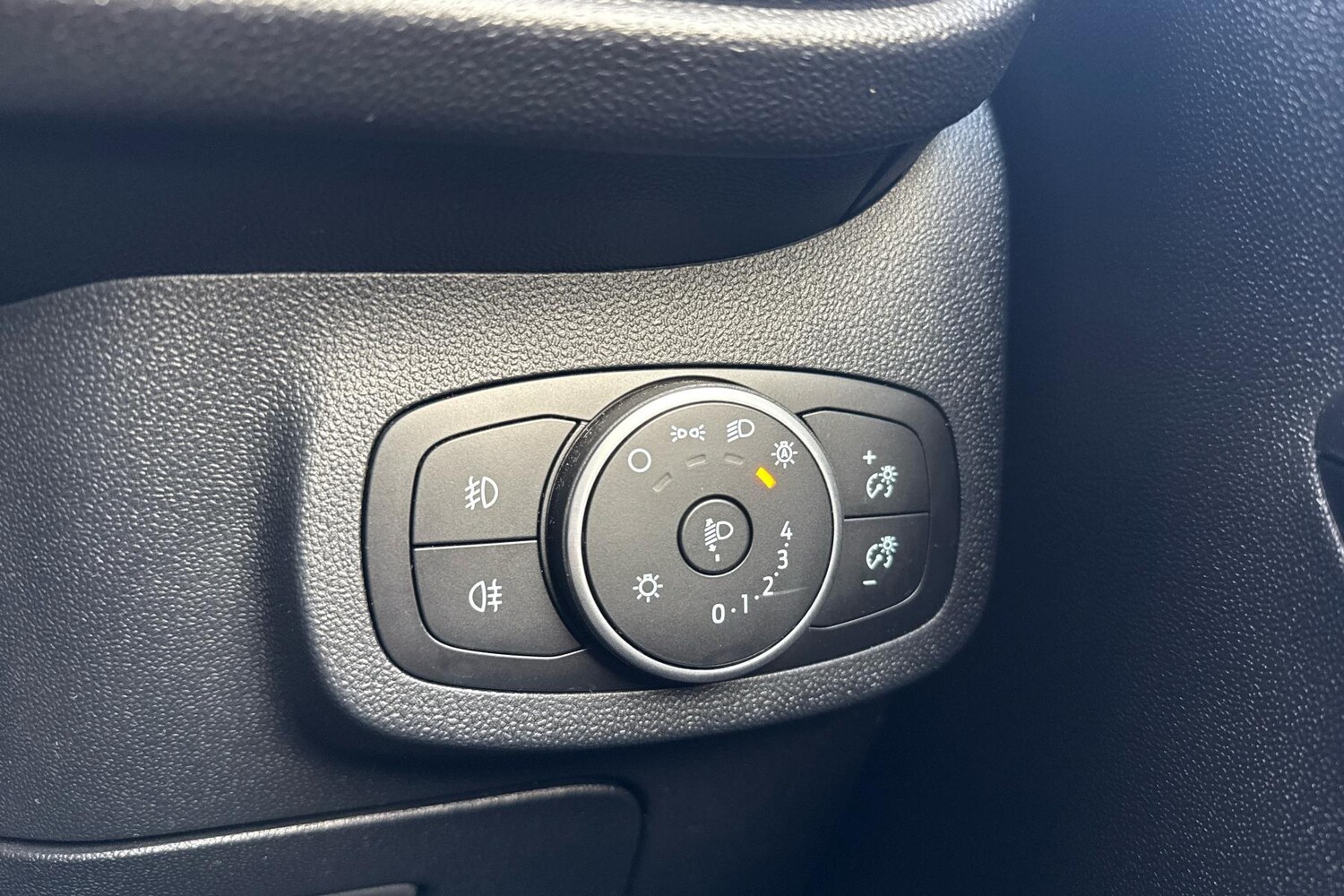 Used Ford Fiesta 2020 for sale - 76435986: Photo 19