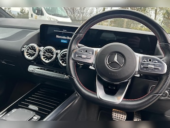 Used Mercedes-Benz GLA 2021 for sale - 75778602: Photo
