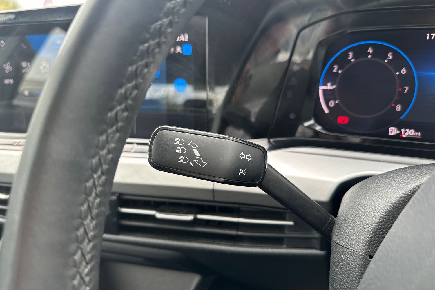 Used Volkswagen Golf 2022 for sale - 76219528: Photo 19