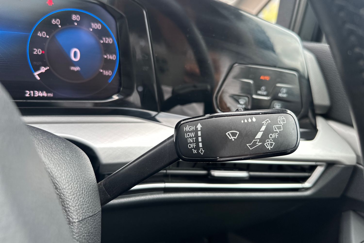 Used Volkswagen Golf 2022 for sale - 76219528: Photo 20