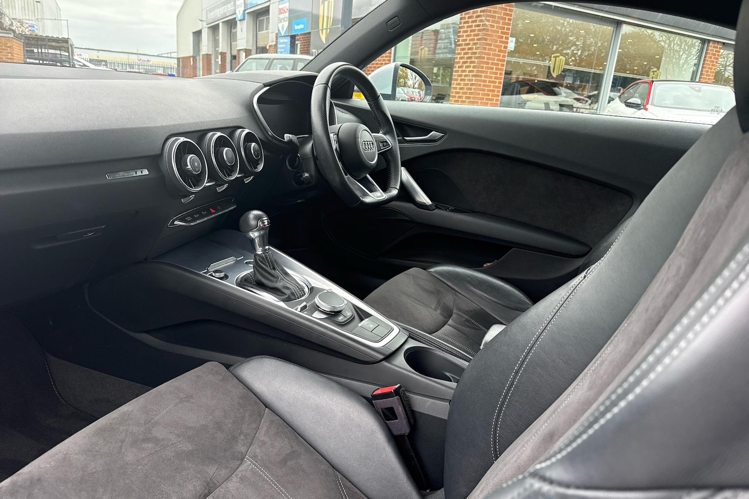 Used Audi TT 2017 for sale - 76133576: Photo 5