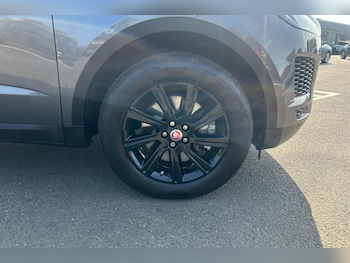 Used Jaguar E-Pace 2018 for sale - 75580912: Photo
