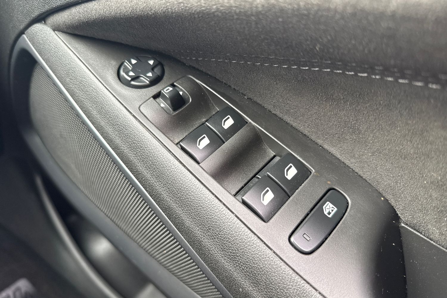 Used Vauxhall Crossland 2022 for sale - 77675181: Photo 25