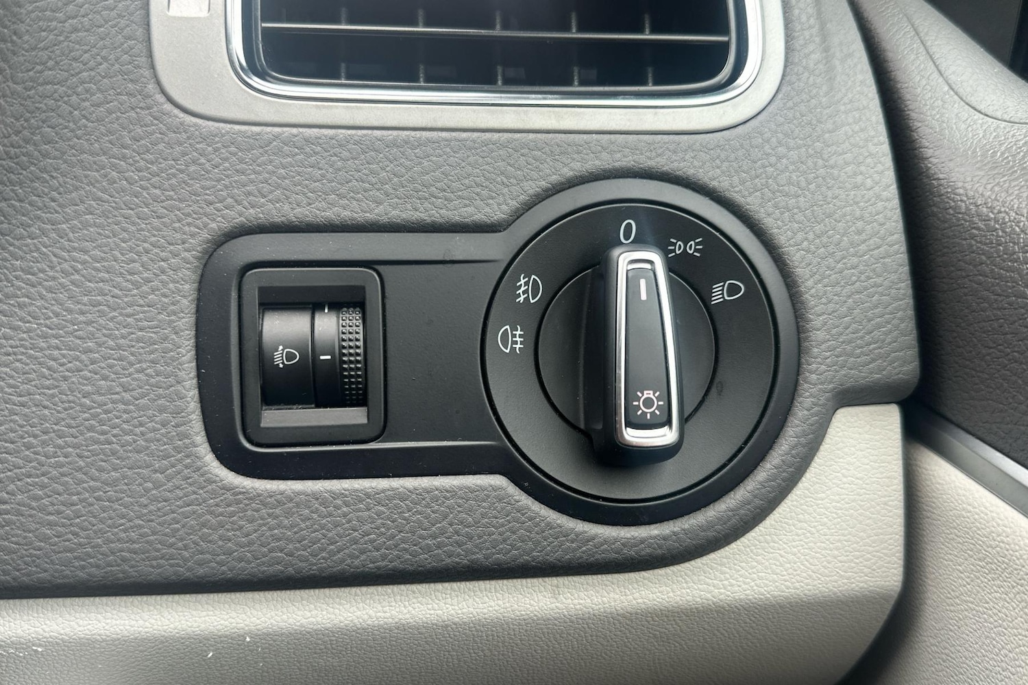 Used Volkswagen Polo 2017 for sale - 77123812: Photo 25