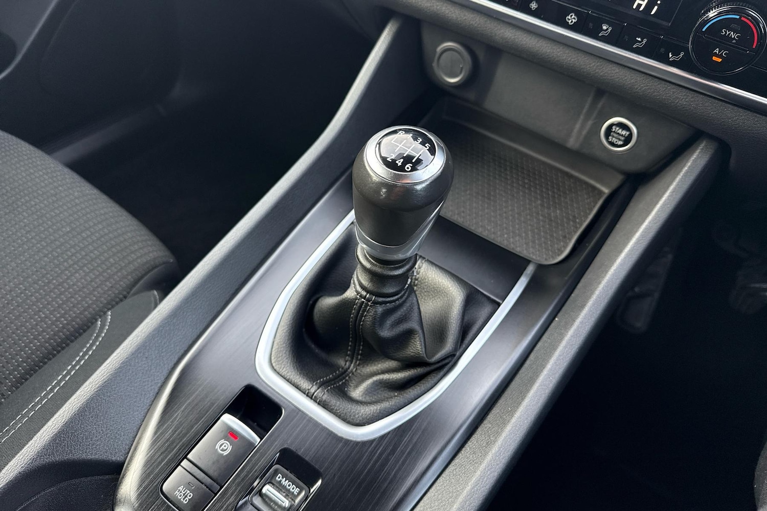 Used Nissan Qashqai for sale - 76732599: Photo 14