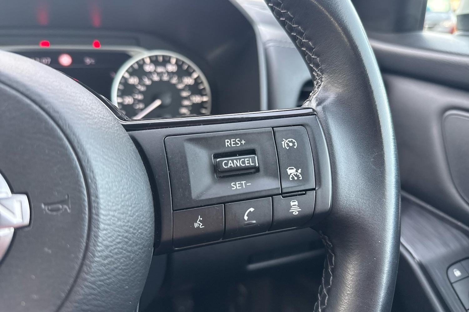 Used Nissan Qashqai for sale - 76732599: Photo 16