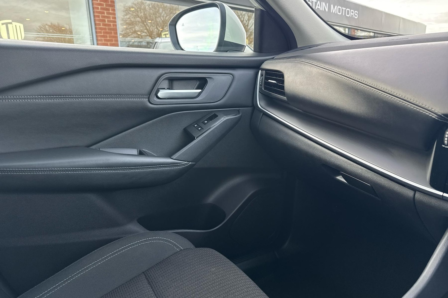 Used Nissan Qashqai for sale - 76732599: Photo 25