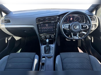 Used Volkswagen Golf 2019 for sale - 78576524: Photo