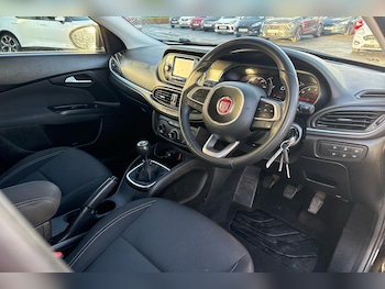 Used Fiat Tipo 2017 for sale - 76611035: Photo