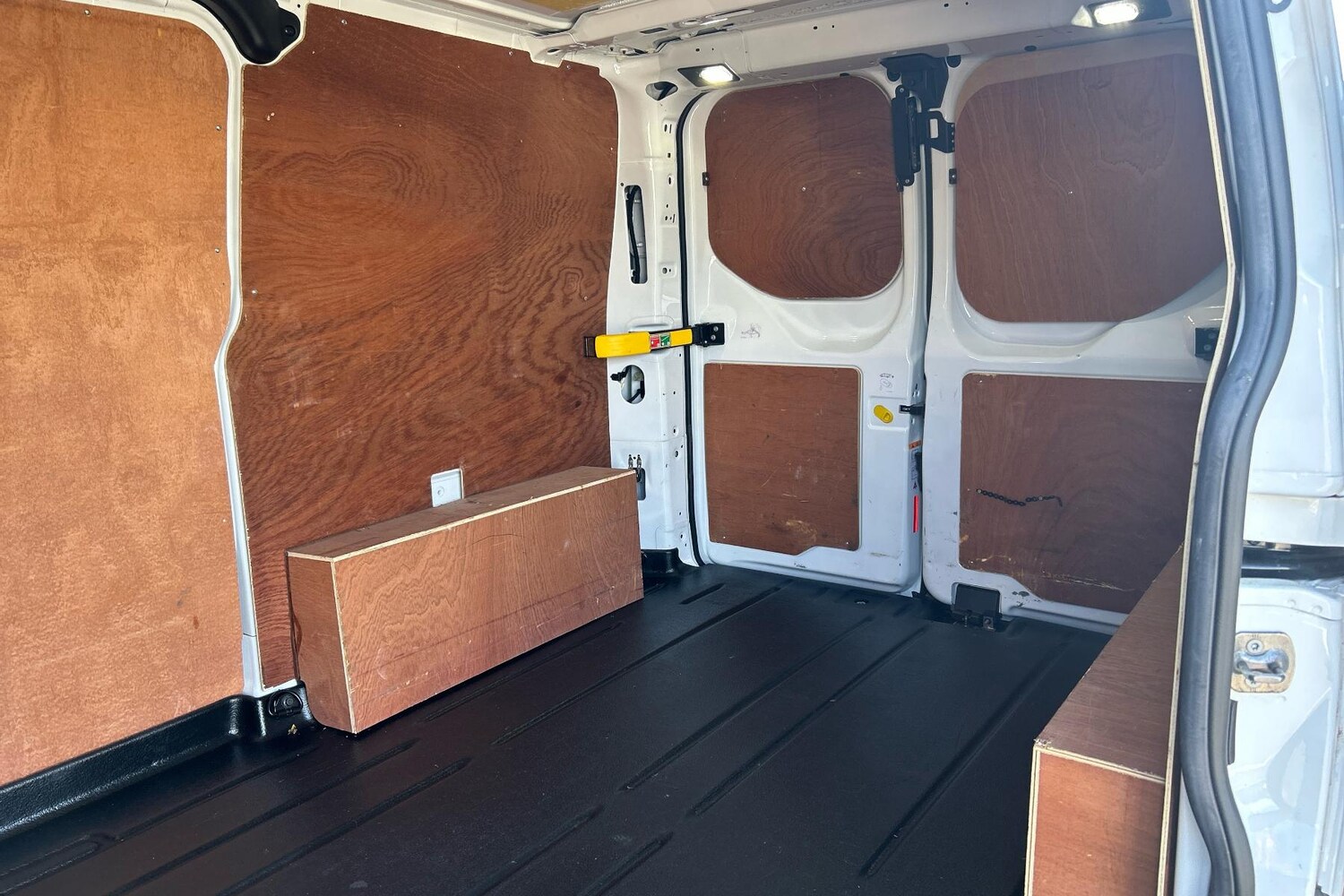 Used Ford Transit Custom 2022 for sale - 74681857: Photo 17