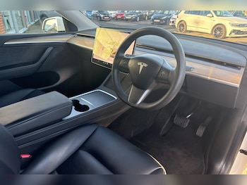 Used Tesla Model Y 2022 for sale - 76665994: Photo