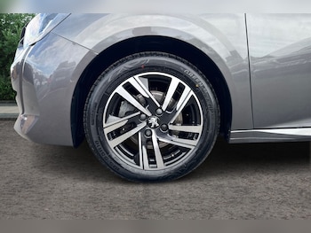 Used Peugeot 208 2023 for sale - 79163238: Photo