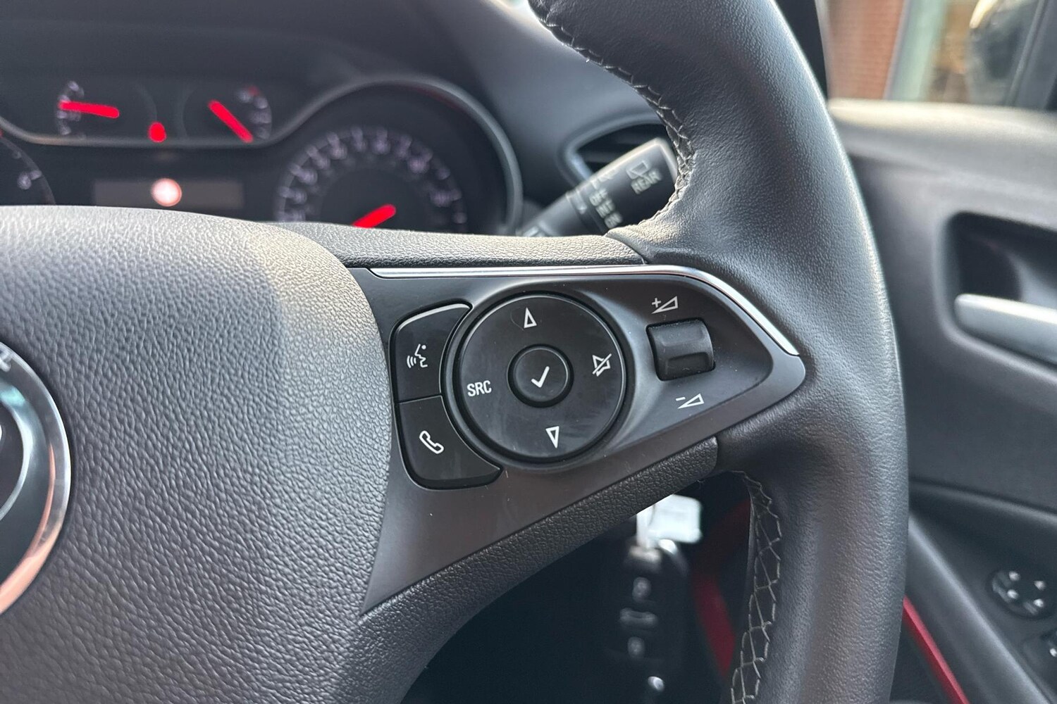 Used Vauxhall Crossland 2023 for sale - 77000384: Photo 16