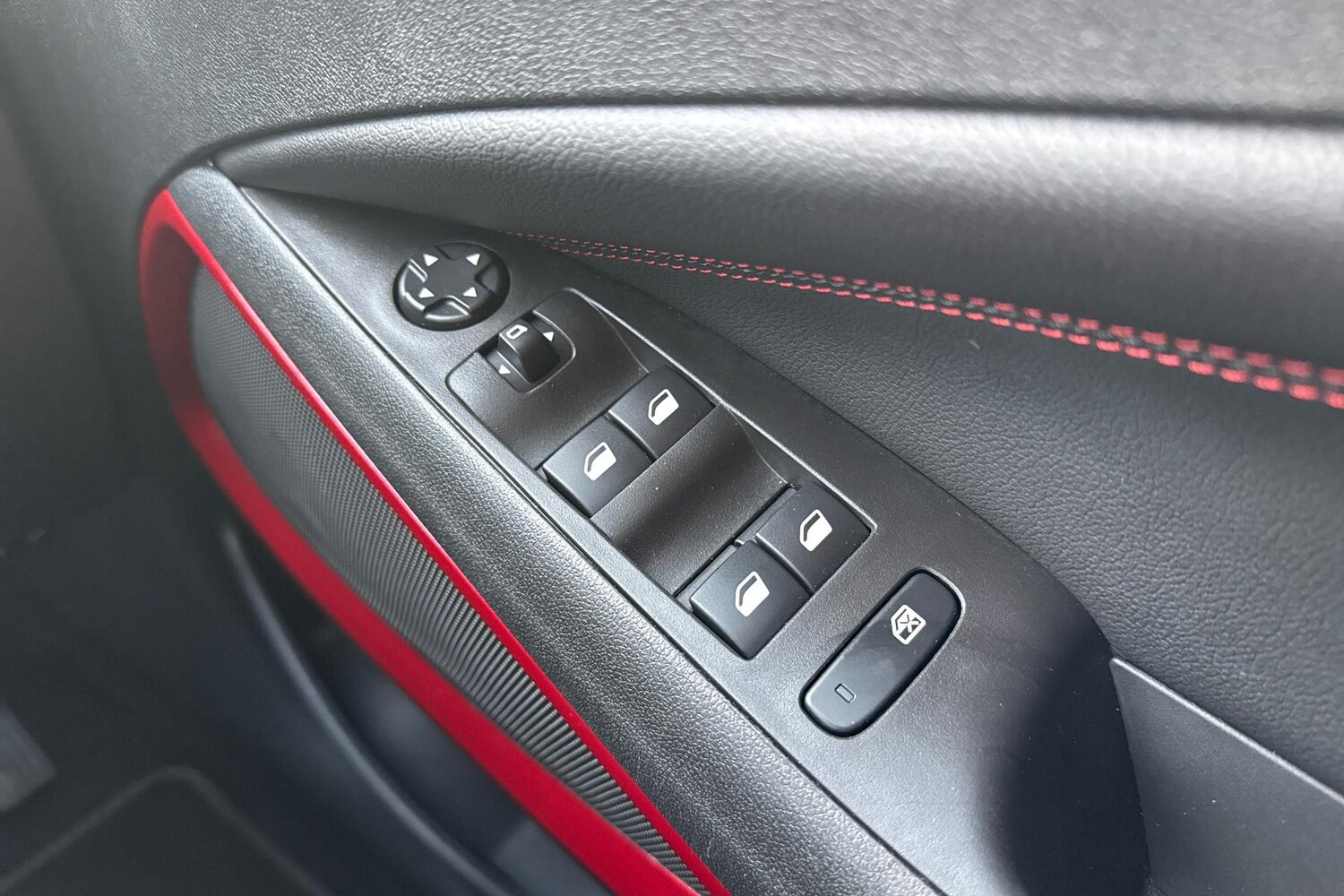 Used Vauxhall Crossland 2023 for sale - 77000384: Photo 21