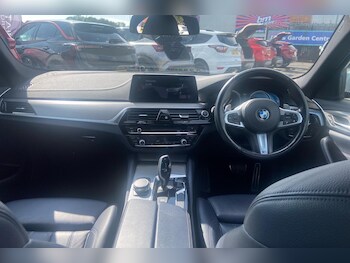 Used BMW 5 Series 2017 for sale - 75143448: Photo