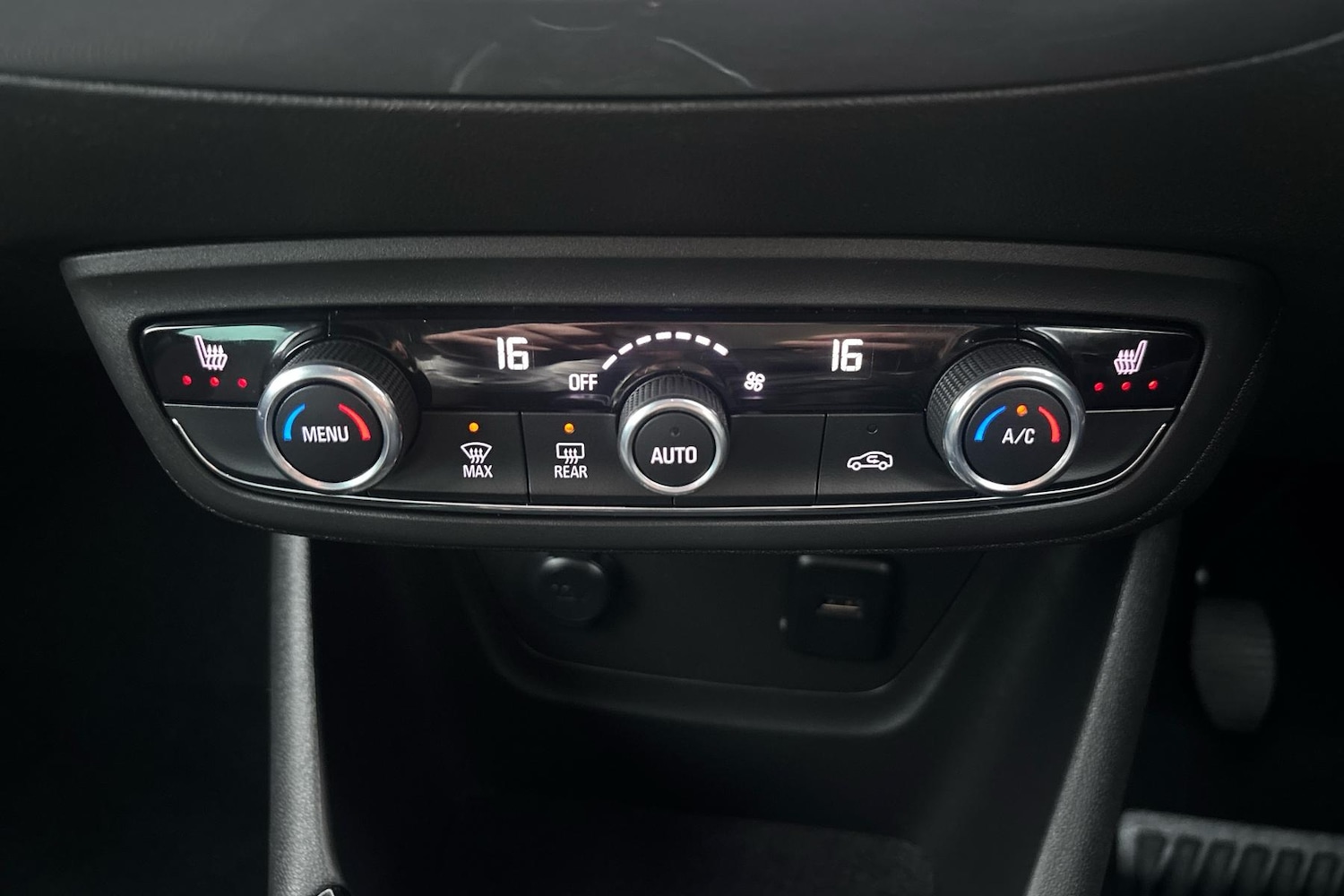 Used Vauxhall Crossland 2021 for sale - 77123819: Photo 24