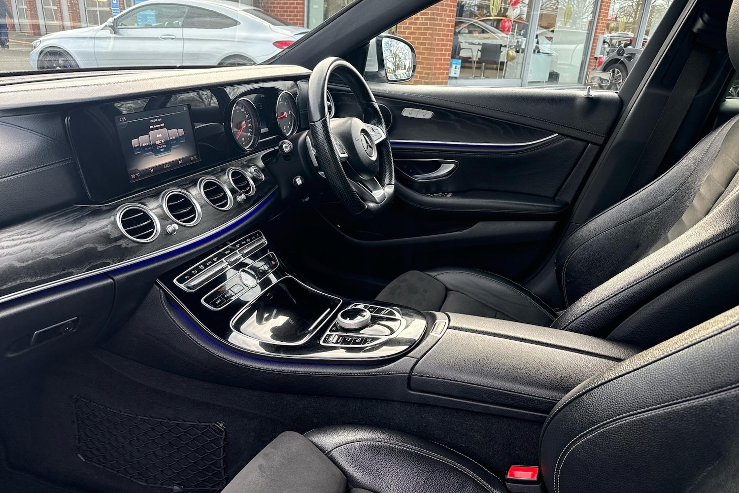 Used Mercedes-Benz E Class 2017 for sale - 77842730: Photo 5