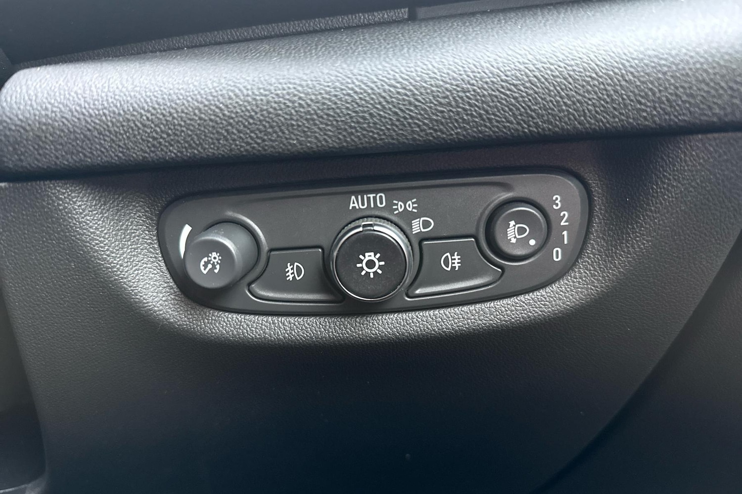 Used Vauxhall Insignia 2018 for sale - 76805165: Photo 19