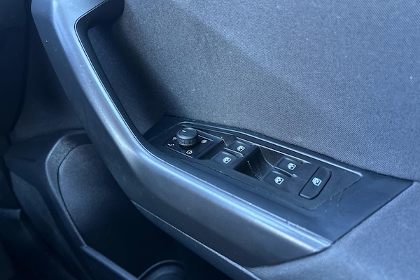 Used Volkswagen T-Roc 2023 for sale - 75944195: Photo 18