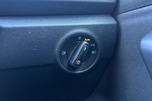 Used Volkswagen T-Roc 2023 for sale - 75944195: Photo 19
