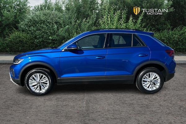 Used Volkswagen T-Roc 2023 for sale - 75944195: Photo 9