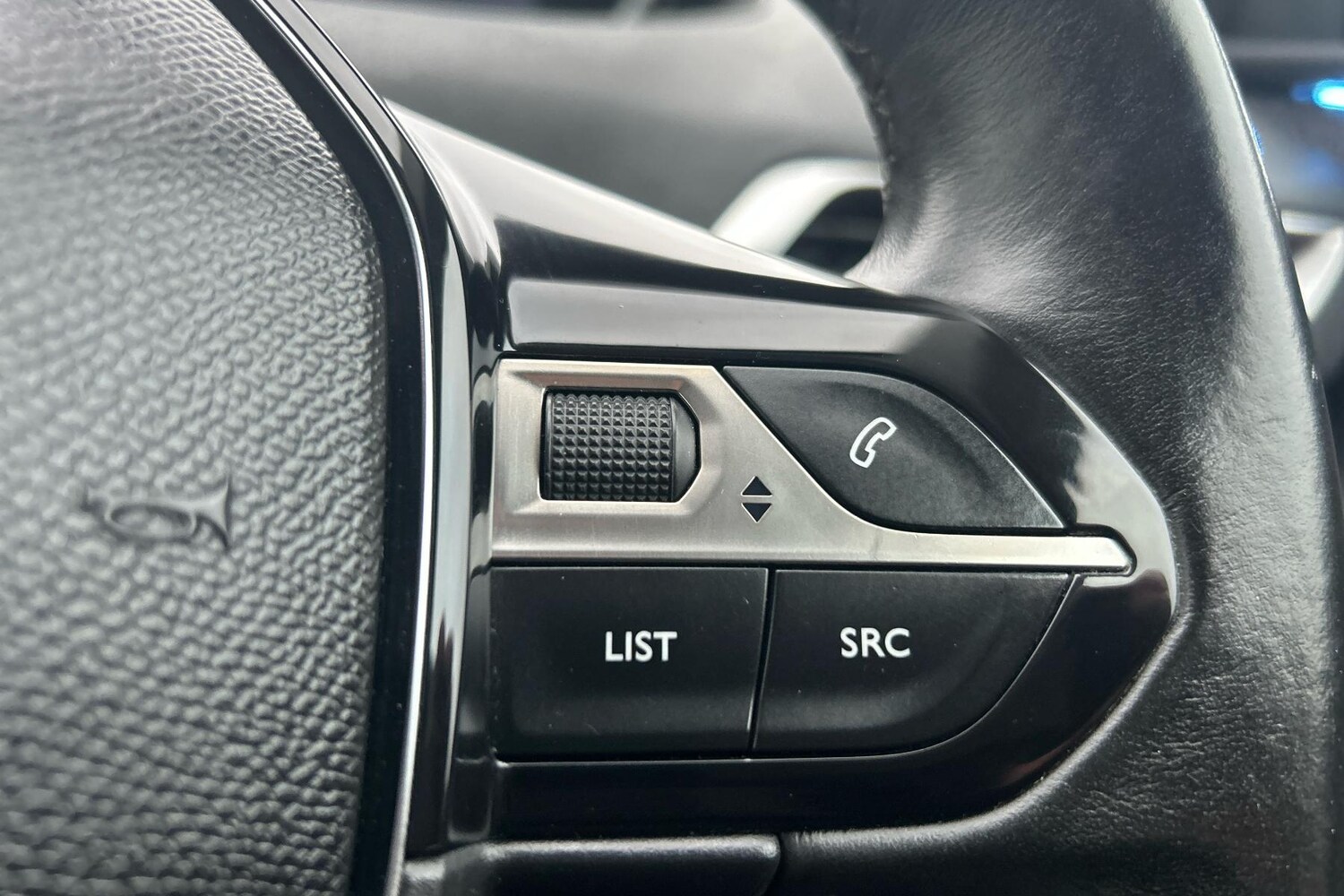 Used Peugeot 3008 2017 for sale - 77147650: Photo 17