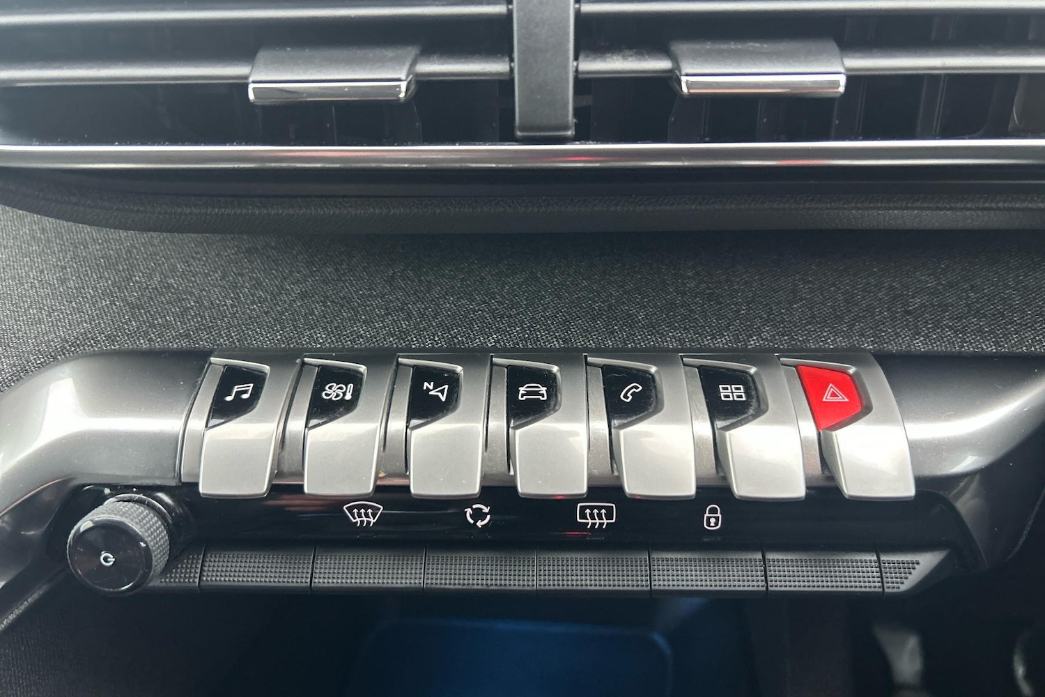 Used Peugeot 3008 2017 for sale - 77147650: Photo 23