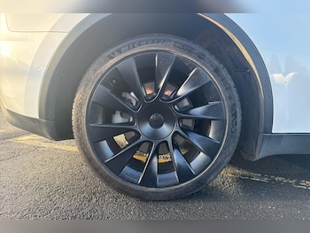 Used Tesla Model Y 2022 for sale - 77443799: Photo