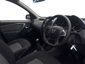 Used Dacia Duster 2017 for sale - 74865172: Photo