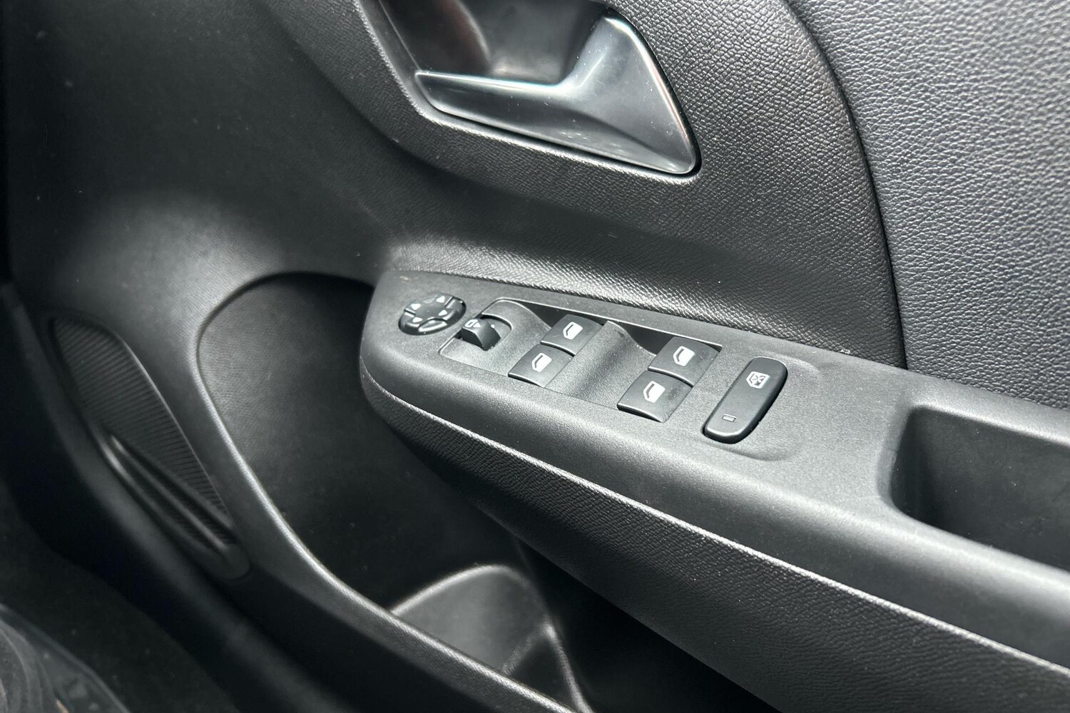 Used Vauxhall Corsa 2024 for sale - 77219952: Photo 18