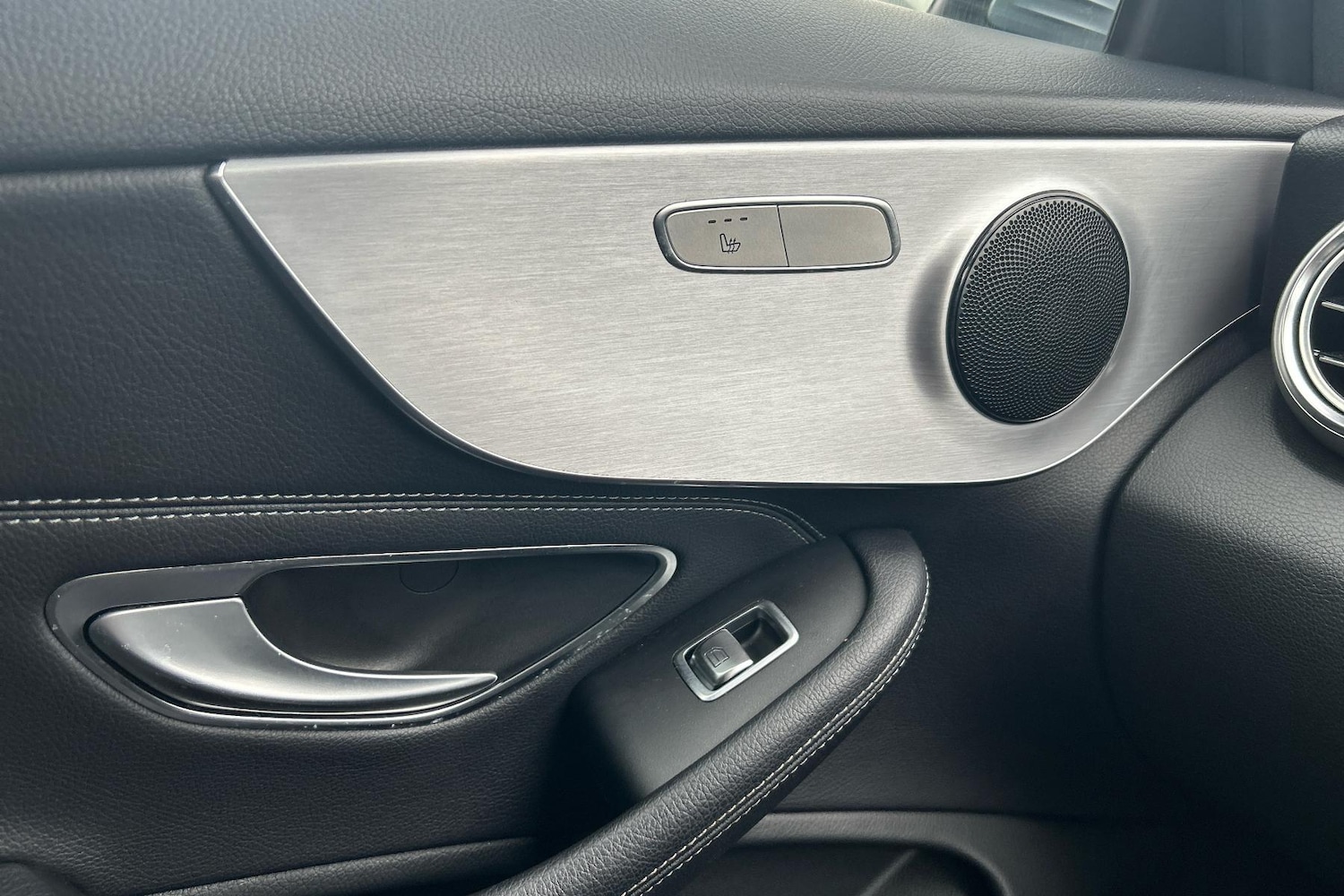 Used Mercedes-Benz C Class 2018 for sale - 77601786: Photo 23