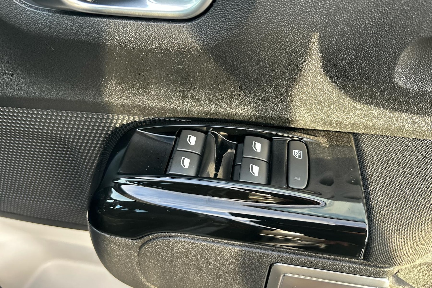 Used Citroen C3 2018 for sale - 76694070: Photo 15