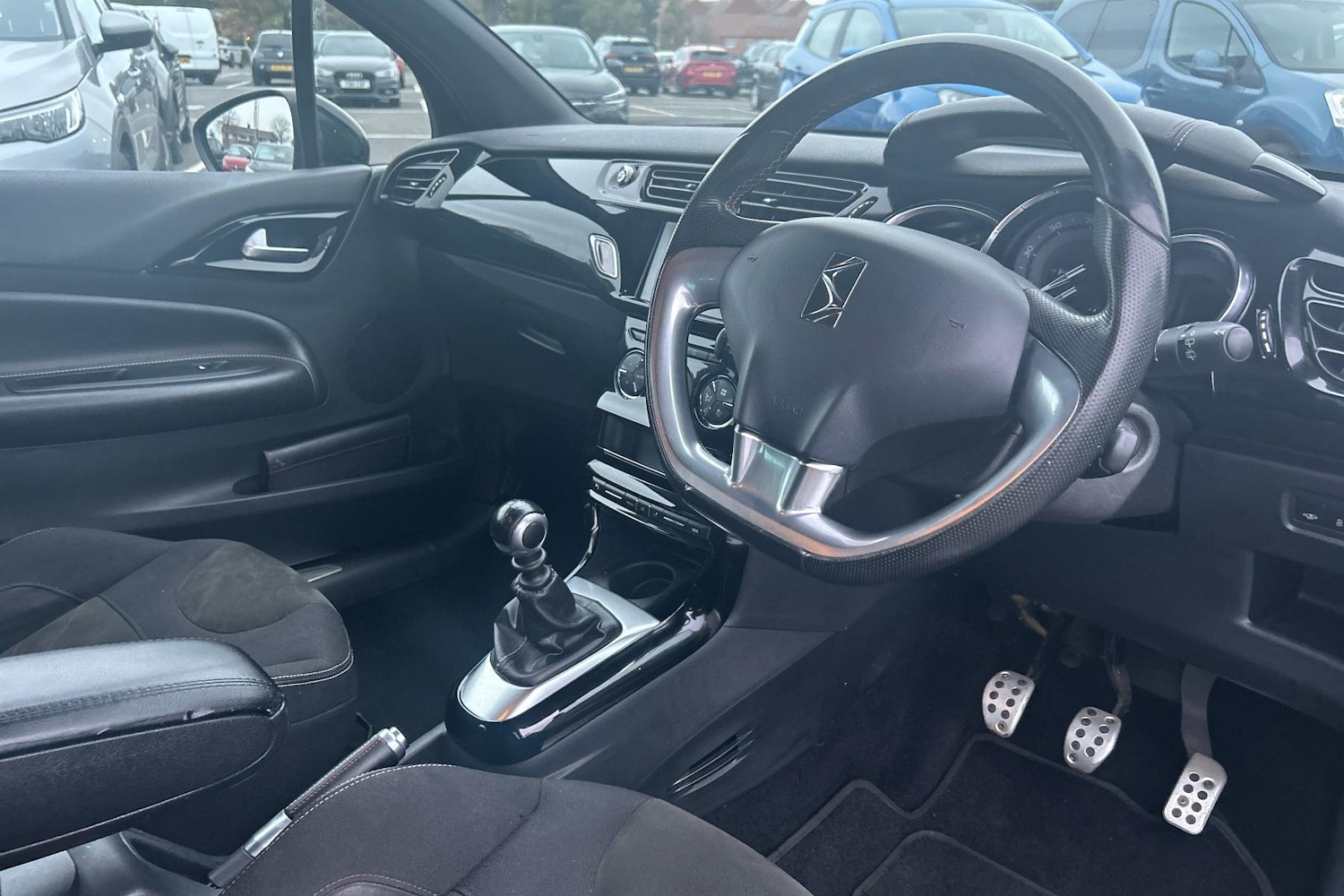 Used DS Automobiles DS 3 2017 for sale - 76373555: Photo 2