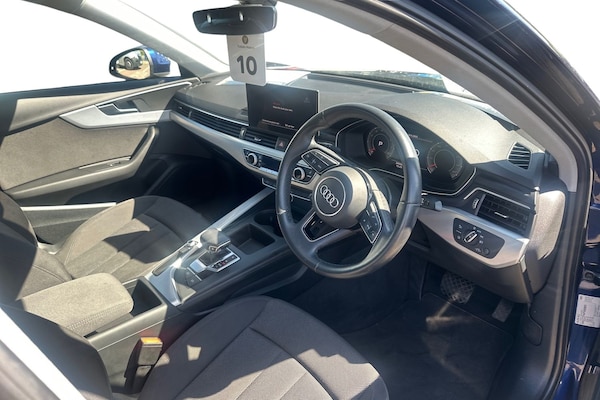 Used Audi A4 2023 for sale - 75580909: Photo 2