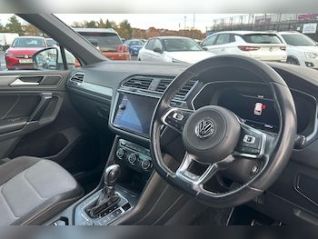 Used Volkswagen Tiguan 2017 for sale - 76611029: Photo