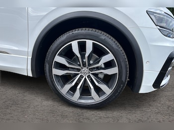 Used Volkswagen Tiguan 2019 for sale - 79390507: Photo