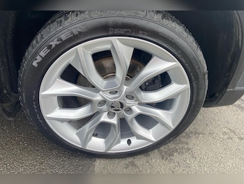 Used Skoda Karoq 2018 for sale - 75212447: Photo