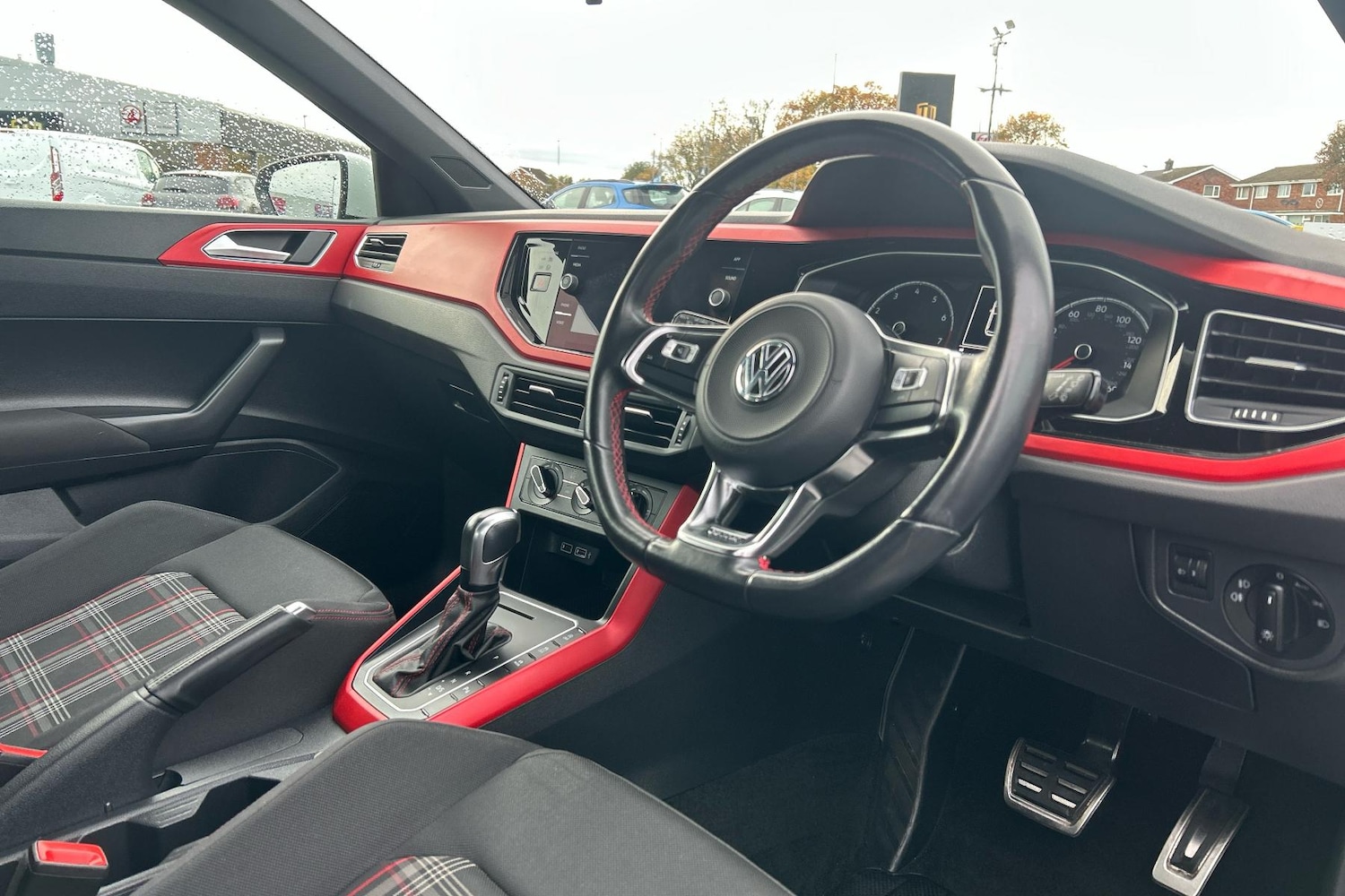 Used Volkswagen Polo 2020 for sale - 76390962: Photo 2