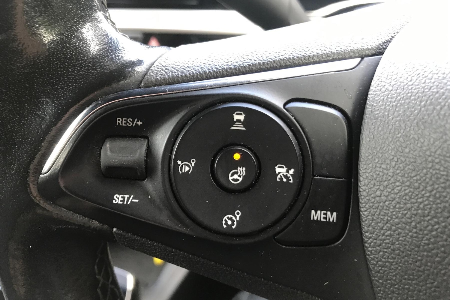 Used Vauxhall Mokka Electric 2022 for sale - 76329011: Photo 17