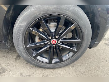 Used Jaguar F-Pace 2020 for sale - 76373543: Photo