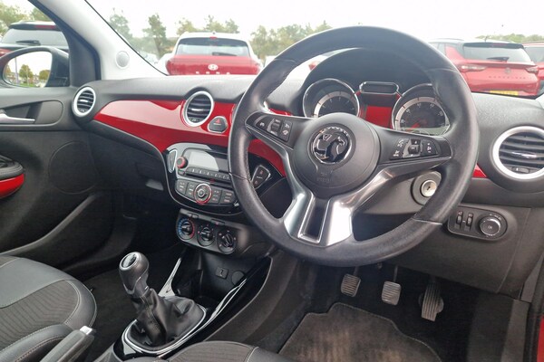 Used Vauxhall ADAM 2015 for sale - 76044862: Photo 2