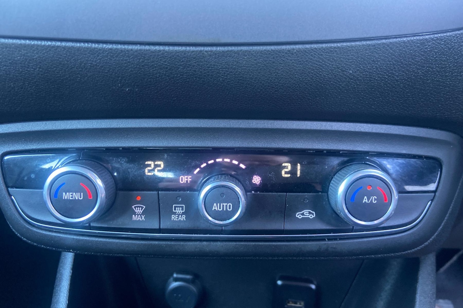 Used Vauxhall Crossland X 2018 for sale - 76351481: Photo 22