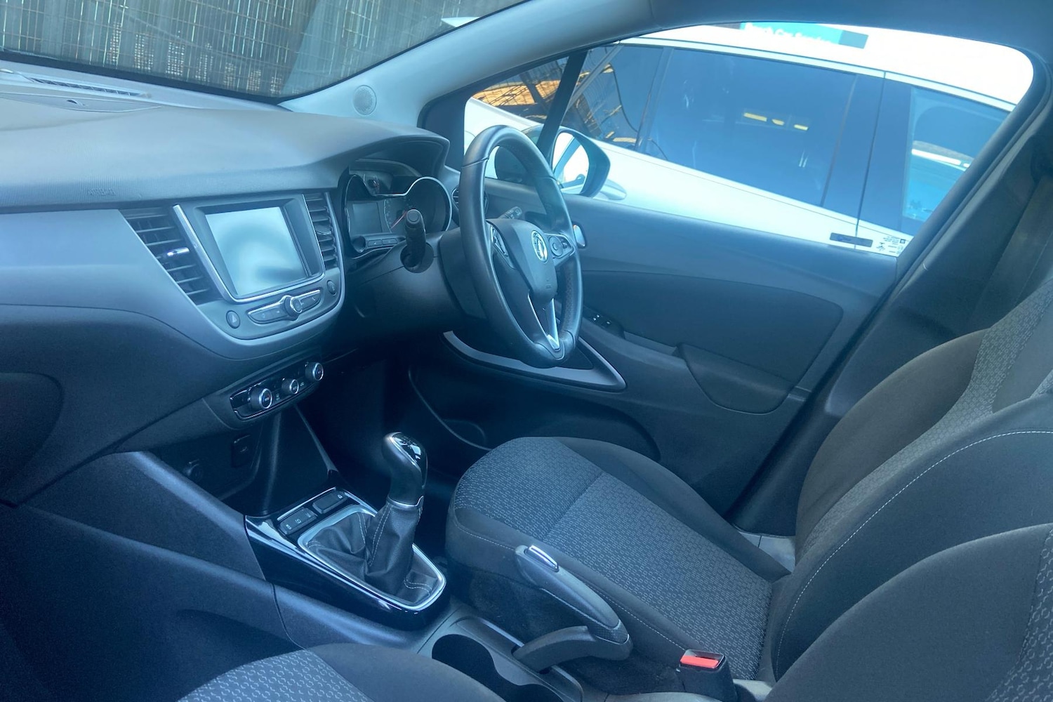 Used Vauxhall Crossland X 2018 for sale - 76351481: Photo 5