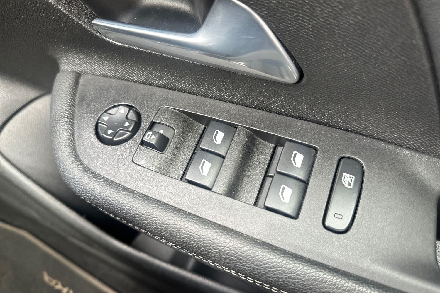 Used Vauxhall Mokka 2023 for sale - 76435995: Photo 15