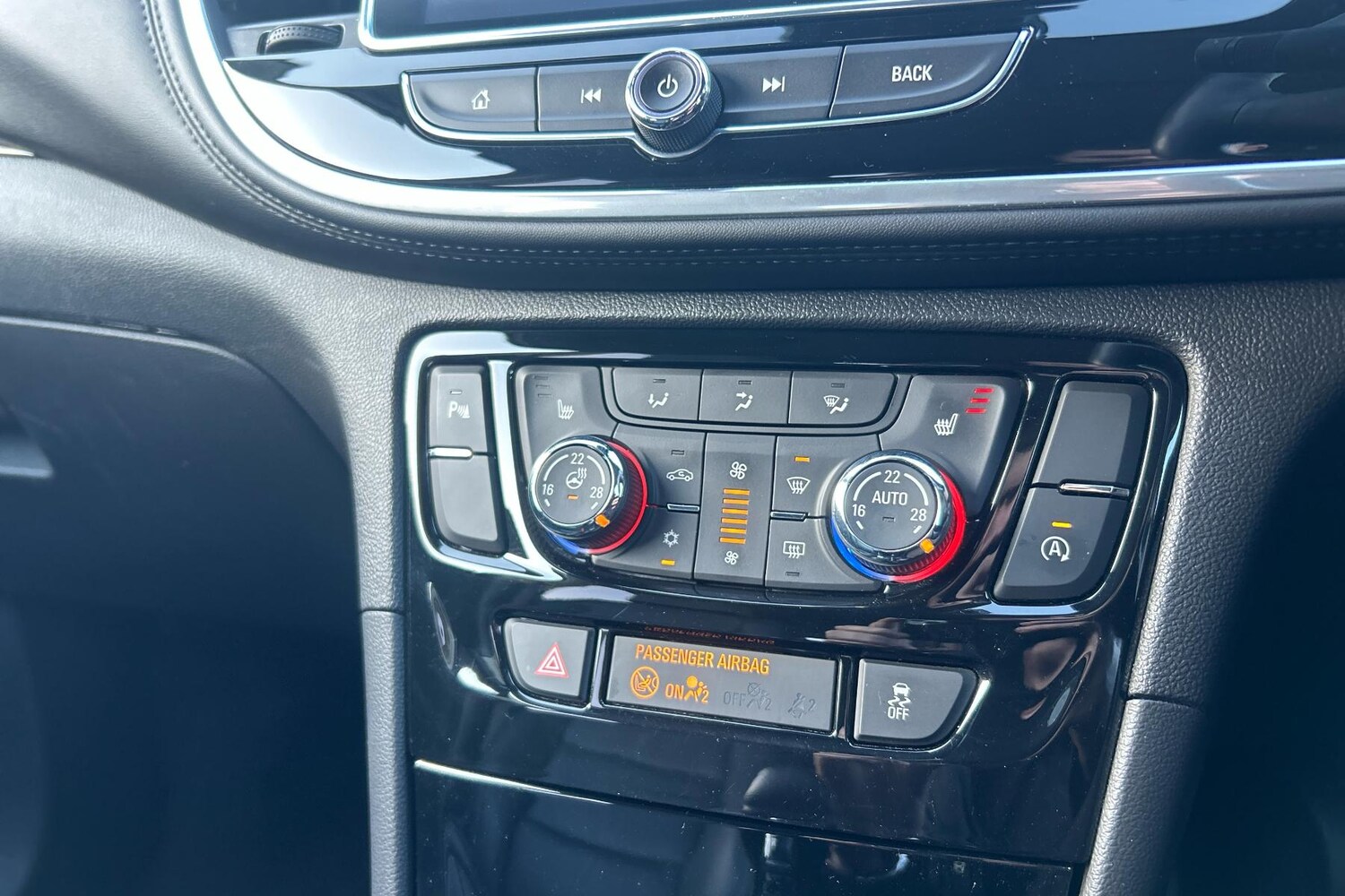 Used Vauxhall Mokka X 2018 for sale - 76488265: Photo 24