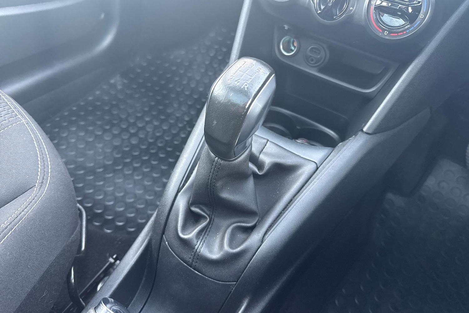 Used Peugeot 208 2018 for sale - 77257611: Photo 14