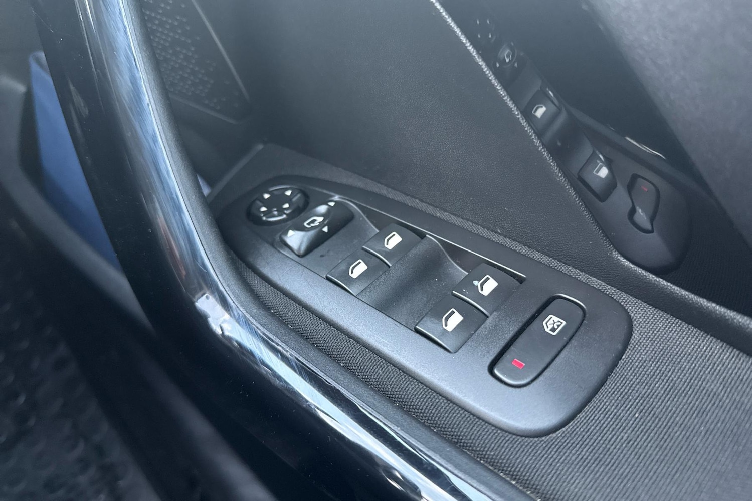 Used Peugeot 208 2018 for sale - 77257611: Photo 19