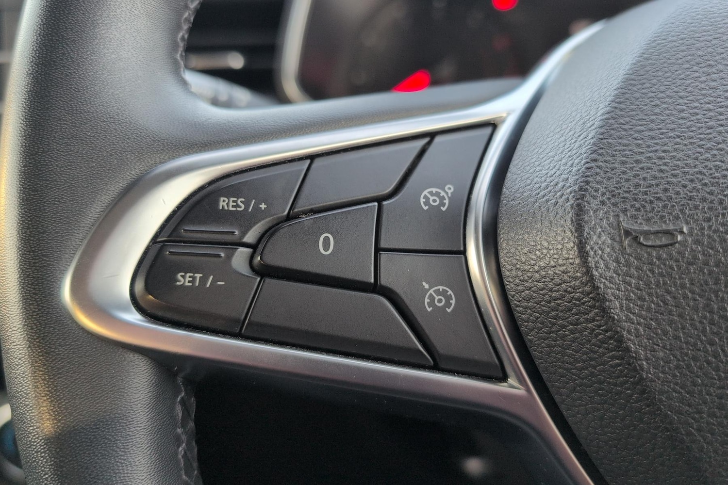 Used Renault Clio 2020 for sale - 77219960: Photo 21